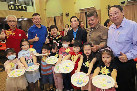 Bound by love for tang yuan