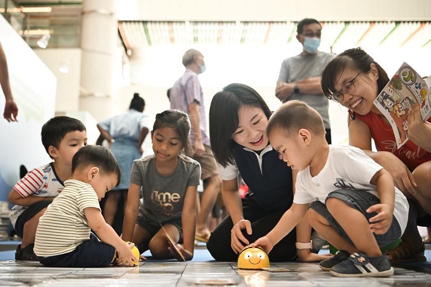 Younger generation of Singaporeans understand importance of the Chinese language: PM Lee